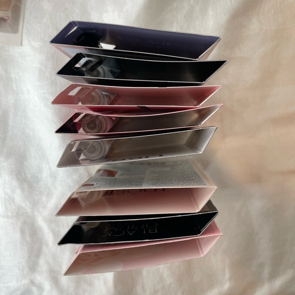 Perfume set with 26 samples (set 2 of 2) - Picture 10 of 15